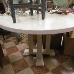 708 3318 DINING TABLE